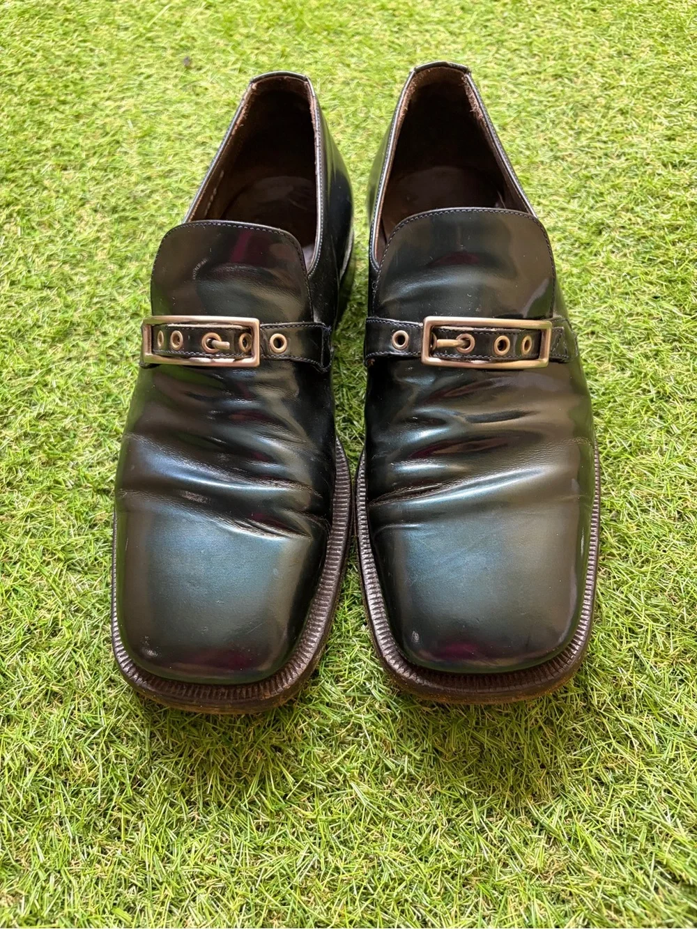 Johnny Moke Black Leather Men's Loafers with Gold Medallion